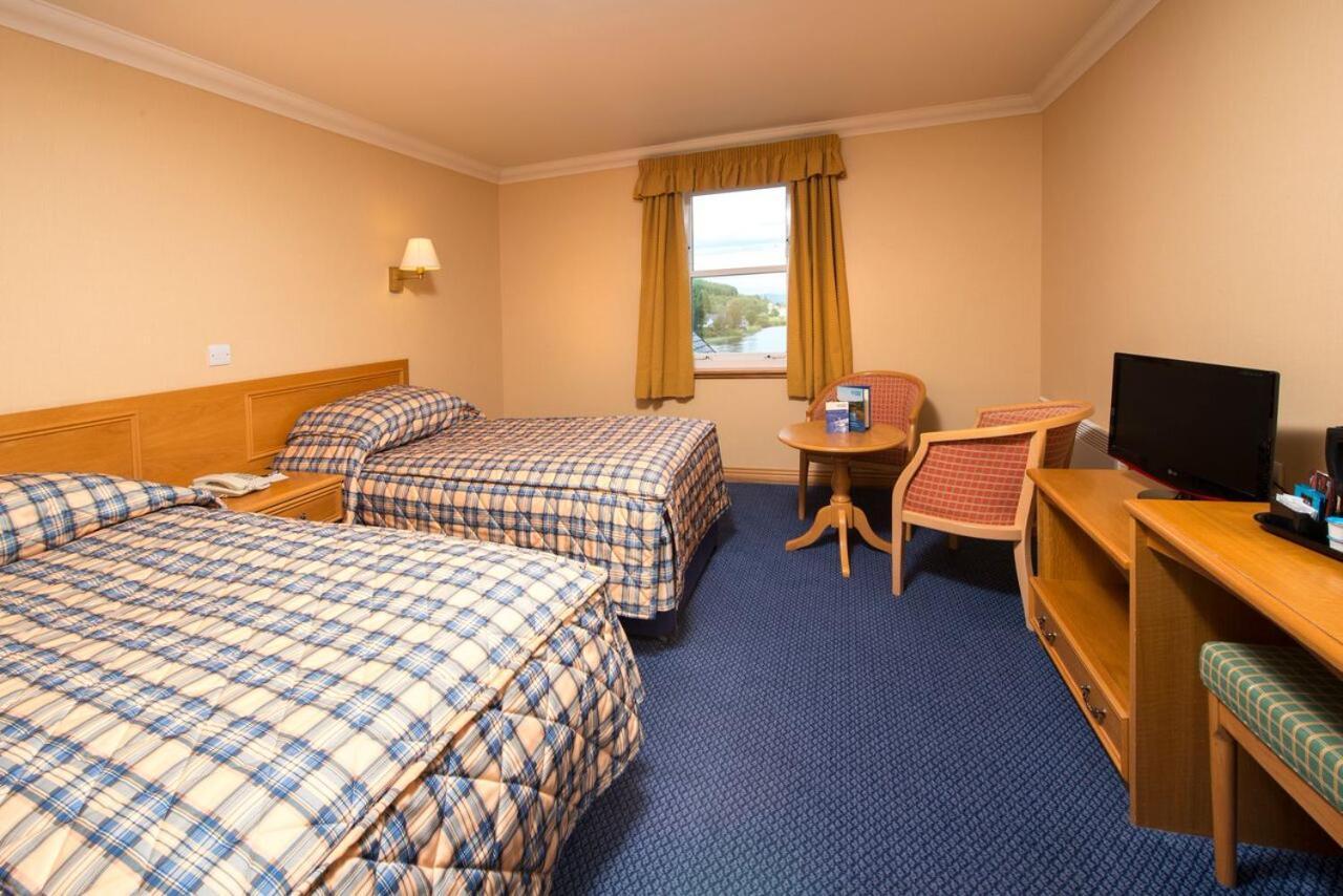 Loch Tummel Hotel Tummel Bridge エクステリア 写真